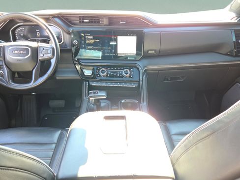 Used 2022 GMC Sierra 1500 AT4X AWD/4WD image 25