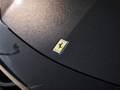 Used 2015 Ferrari 458 Spider RWD image 8