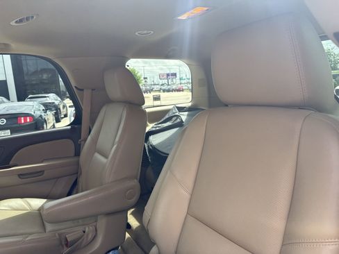 Used 2013 Chevrolet Tahoe LTZ image 24