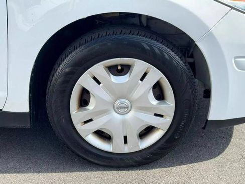 Used 2011 Nissan Versa 1.8 S FWD image 15