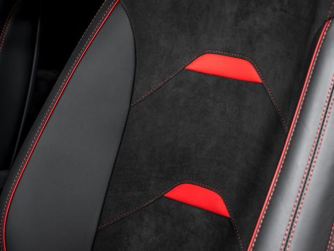 Used 2023 Lamborghini Huracan Tecnica RWD image 21