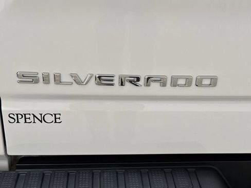 Used 2022 Chevrolet Silverado 1500 LT AWD/4WD image 30