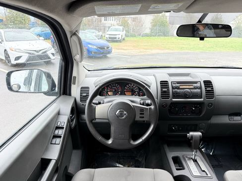 Used 2011 Nissan Xterra X AWD/4WD image 31
