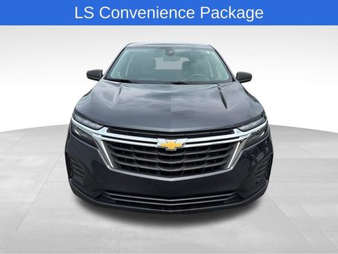 Used 2022 Chevrolet Equinox LS w/ LS Convenience Package FWD image 9