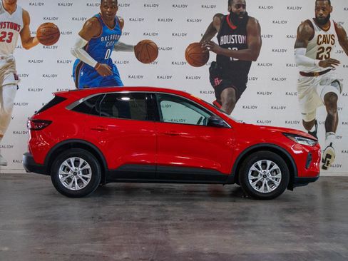 Used 2024 Ford Escape Active FWD image 17