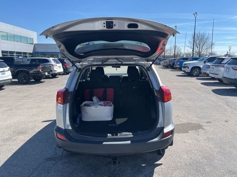 Used 2014 Toyota RAV4 LE image 11