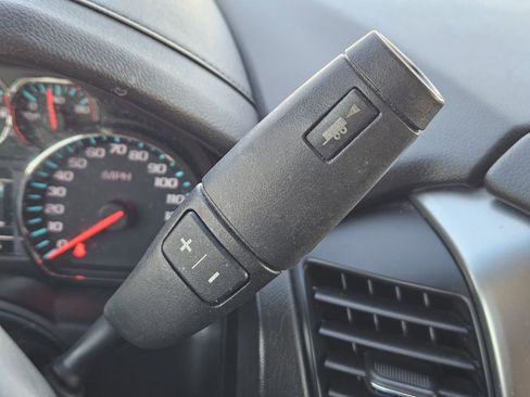 Used 2019 Chevrolet Tahoe LS image 24