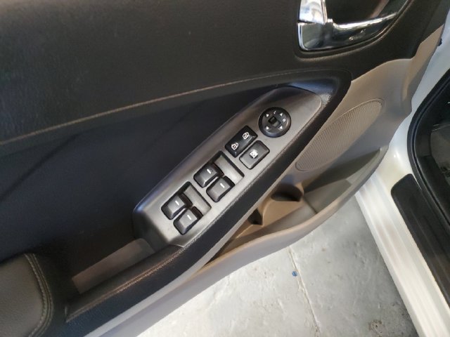 Used 2014 Kia Forte LX FWD image 13
