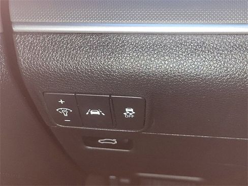 Used 2023 Kia K5 LXS image 12