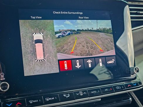 Used 2025 Jeep Wagoneer Series II AWD/4WD image 30