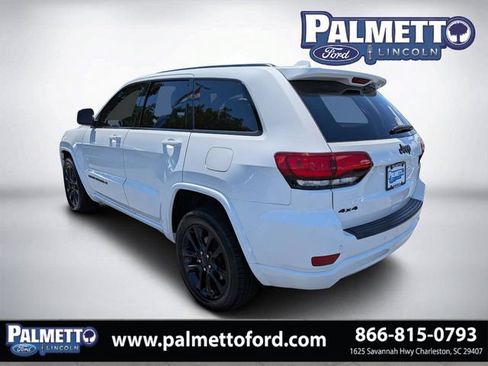 Used 2021 Jeep Grand Cherokee Laredo X AWD/4WD image 6