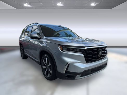 Used 2024 Honda Pilot Elite image 7