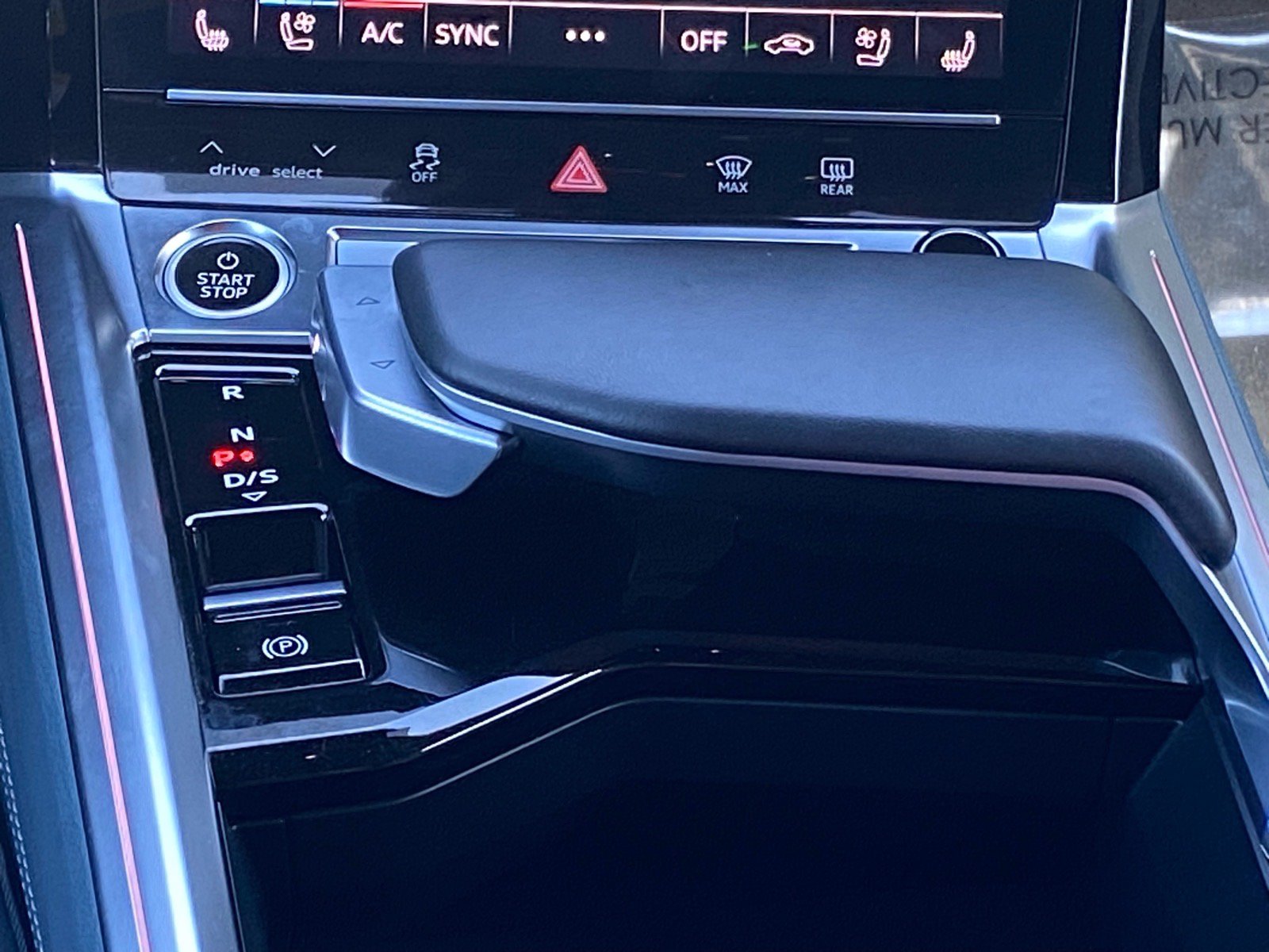 Used 2023 Audi e-tron Prestige w/ Prestige Package AWD/4WD image 11
