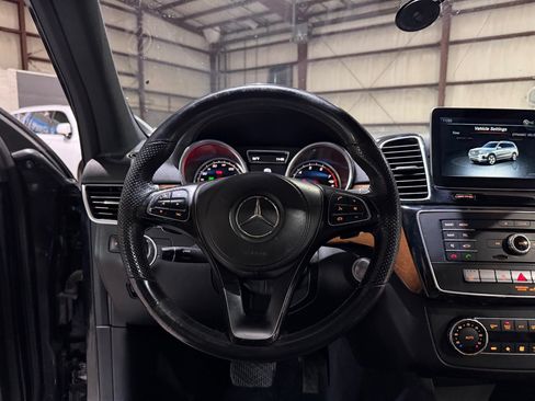 Used 2018 Mercedes-Benz GLS 450 4MATIC w/ Premium Package image 29