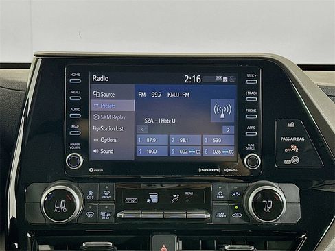 Used 2022 Toyota Highlander LE image 14