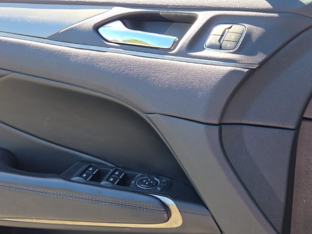 Used 2019 Lincoln MKC Premiere FWD image 31