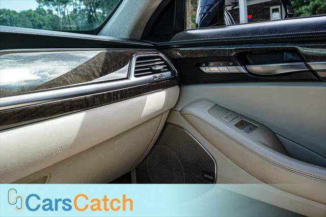 Used 2019 Genesis G90 3.3T Premium AWD/4WD image 37