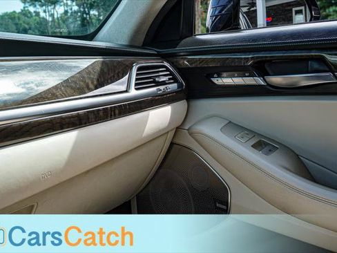 Used 2019 Genesis G90 3.3T Premium AWD/4WD image 37
