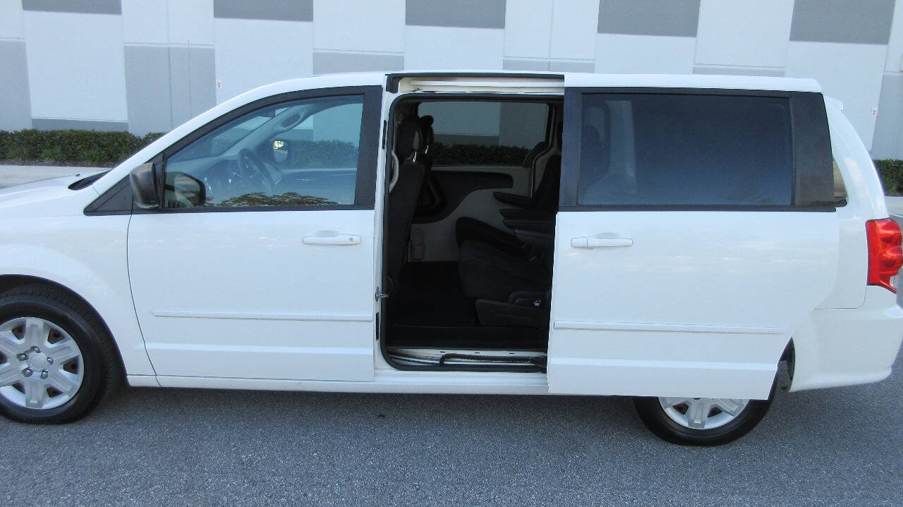 Used 2012 Dodge Grand Caravan SE FWD image 14