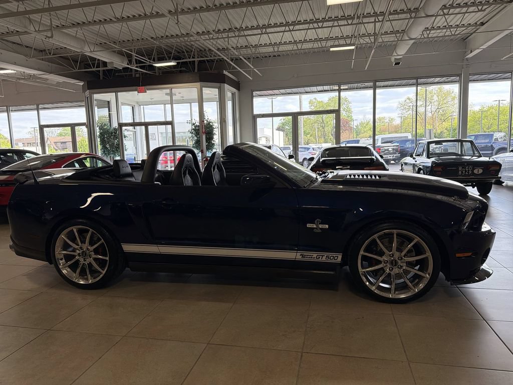 Used 2012 Ford Mustang Shelby GT500 RWD image 30