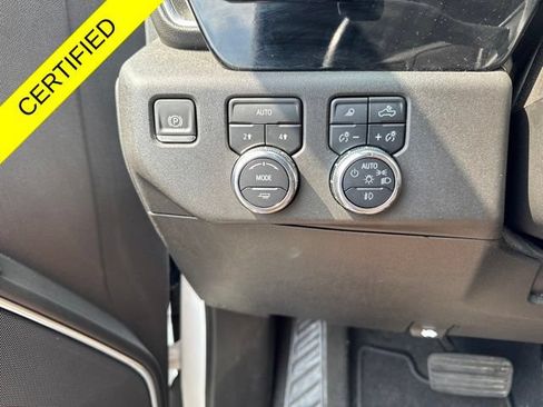 Used 2025 GMC Sierra 1500 SLT AWD/4WD image 19