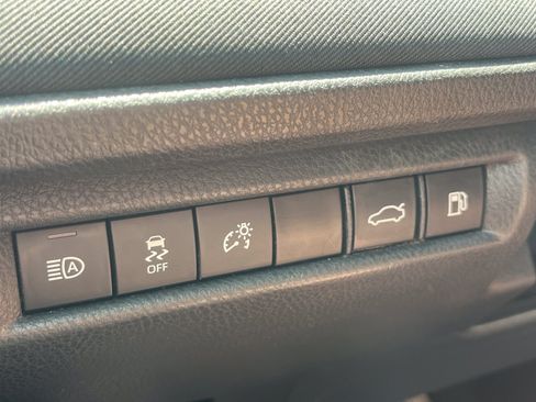 Used 2025 Toyota Camry LE FWD image 14