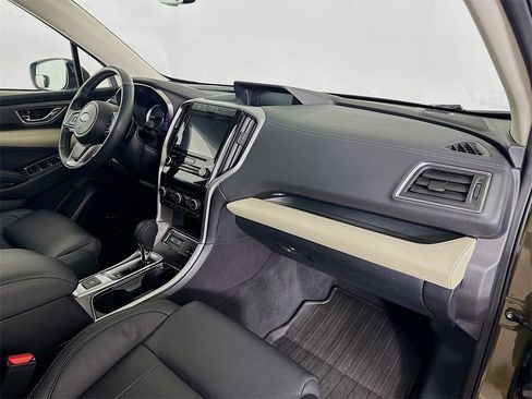 Used 2022 Subaru Ascent Limited w/ Technology Package image 32