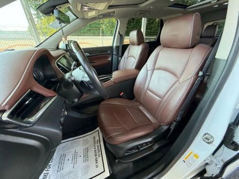 Used 2021 Buick Enclave Avenir w/ Avenir Technology Package AWD/4WD image 14