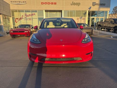 Used 2021 Tesla Model Y Performance image 2