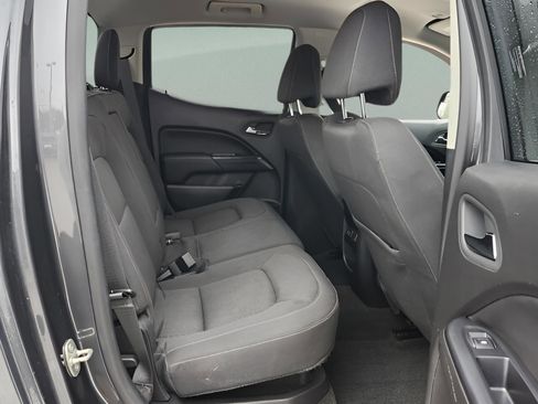 Used 2016 GMC Canyon SLE image 14