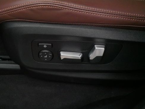 Used 2023 BMW X5 xDrive40i w/ Climate Comfort Package AWD/4WD image 21