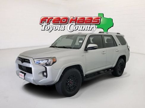 Used 2023 Toyota 4Runner SR5 Premium w/ Moonroof Package RWD image 1