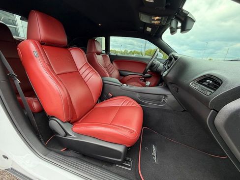 Used 2019 Dodge Challenger SRT Hellcat Redeye RWD image 27