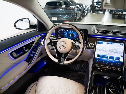 Used 2023 Mercedes-Benz S 580 4MATIC Sedan image 10