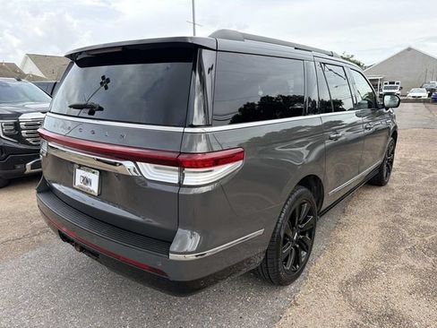 Used 2022 Lincoln Navigator L Black Label AWD/4WD image 2