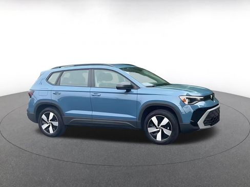 Used 2026 Volkswagen Taos S AWD/4WD image 2