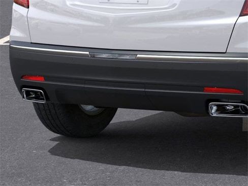 New 2025 Cadillac XT5 Luxury image 14