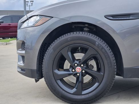 Used 2019 Jaguar F-PACE Premium AWD/4WD image 11
