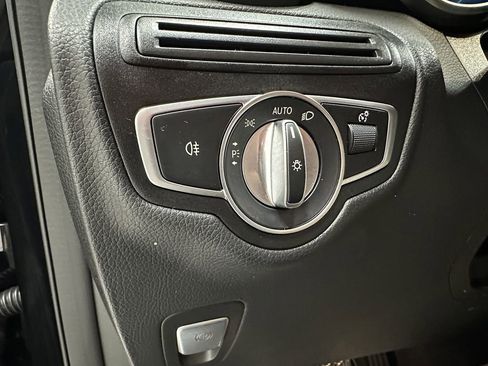 Certified 2022 Mercedes-Benz GLC 300 4MATIC w/ Multimedia Package Lite image 34