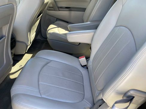 Used 2017 Buick Enclave Leather image 28