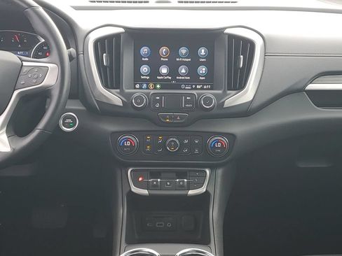 Used 2024 GMC Terrain SLT FWD image 15