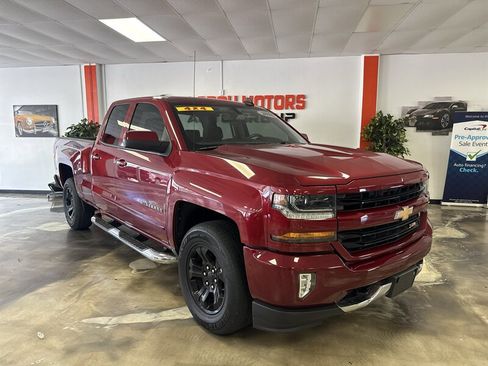 Used 2018 Chevrolet Silverado 1500 LT w/ All Star Edition AWD/4WD image 1