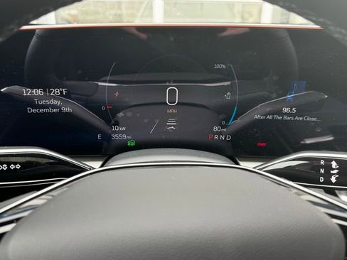 New 2025 Cadillac Lyriq Luxury AWD/4WD image 29