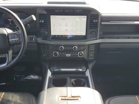 Used 2024 Ford F450 Platinum image 15