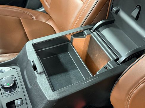 Used 2018 Chevrolet Traverse High Country image 36