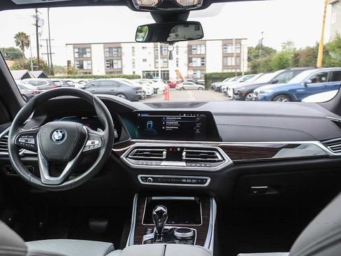 Used 2023 BMW X5 xDrive45e w/ Parking Assistance Package AWD/4WD image 12