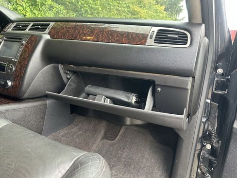 Used 2012 GMC Sierra 2500 Denali w/ Suspension Package, Off-Road image 16