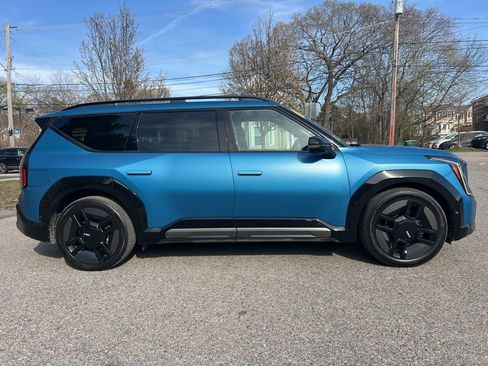 Certified 2024 Kia EV9 GT-Line AWD/4WD image 7