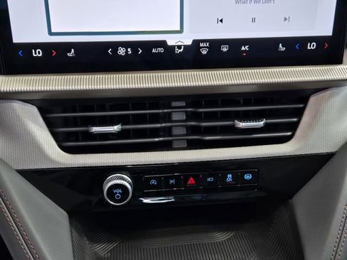 New 2026 Ford Explorer Active image 15