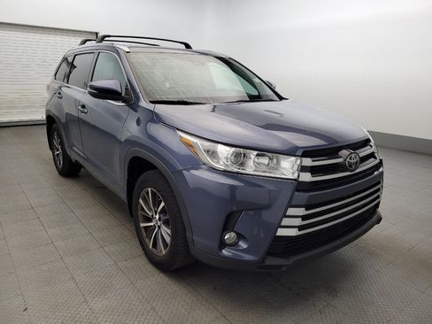 Used 2018 Toyota Highlander XLE image 13